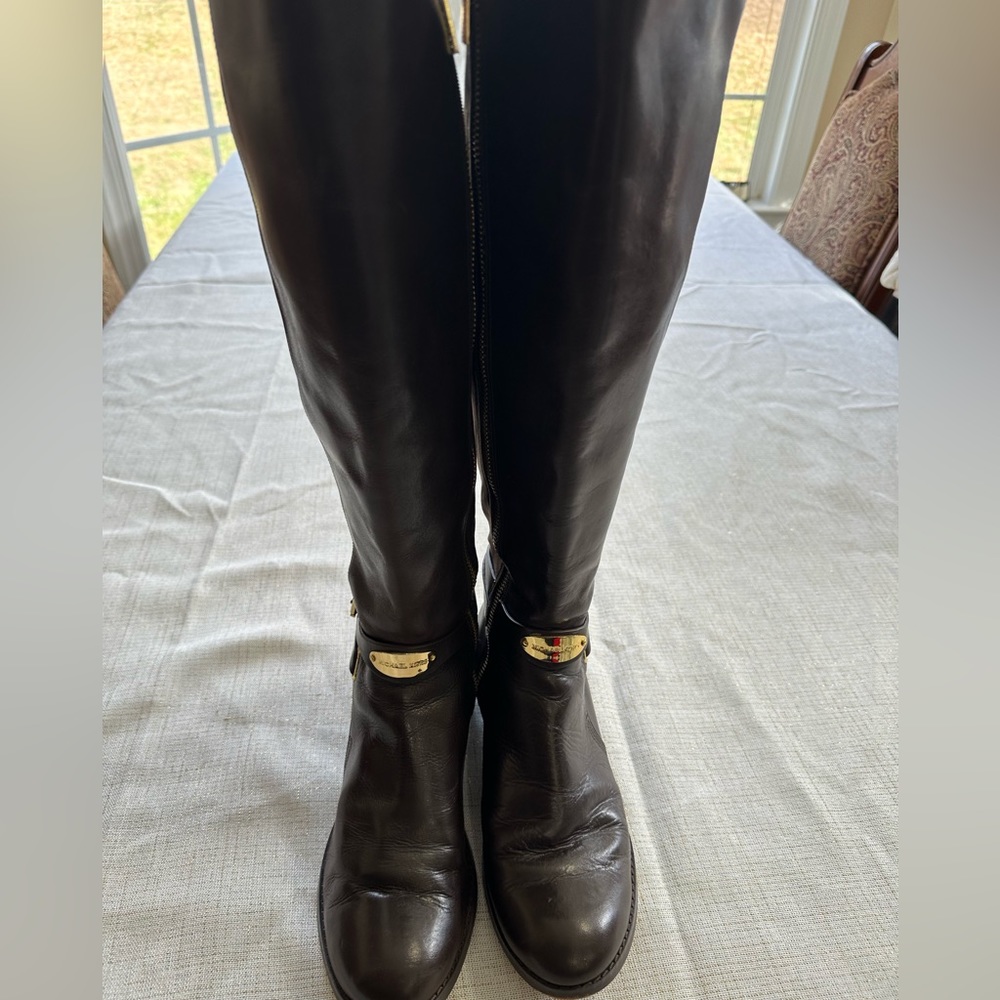 Michael Kors chocolate brown leather boots.Size 8/5